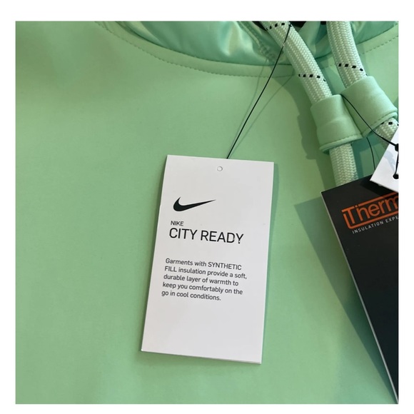 Nike Womens City Ready Pullover Hoodie CJ4020 386 Medium Green New With Tags - Picture 6 of 9